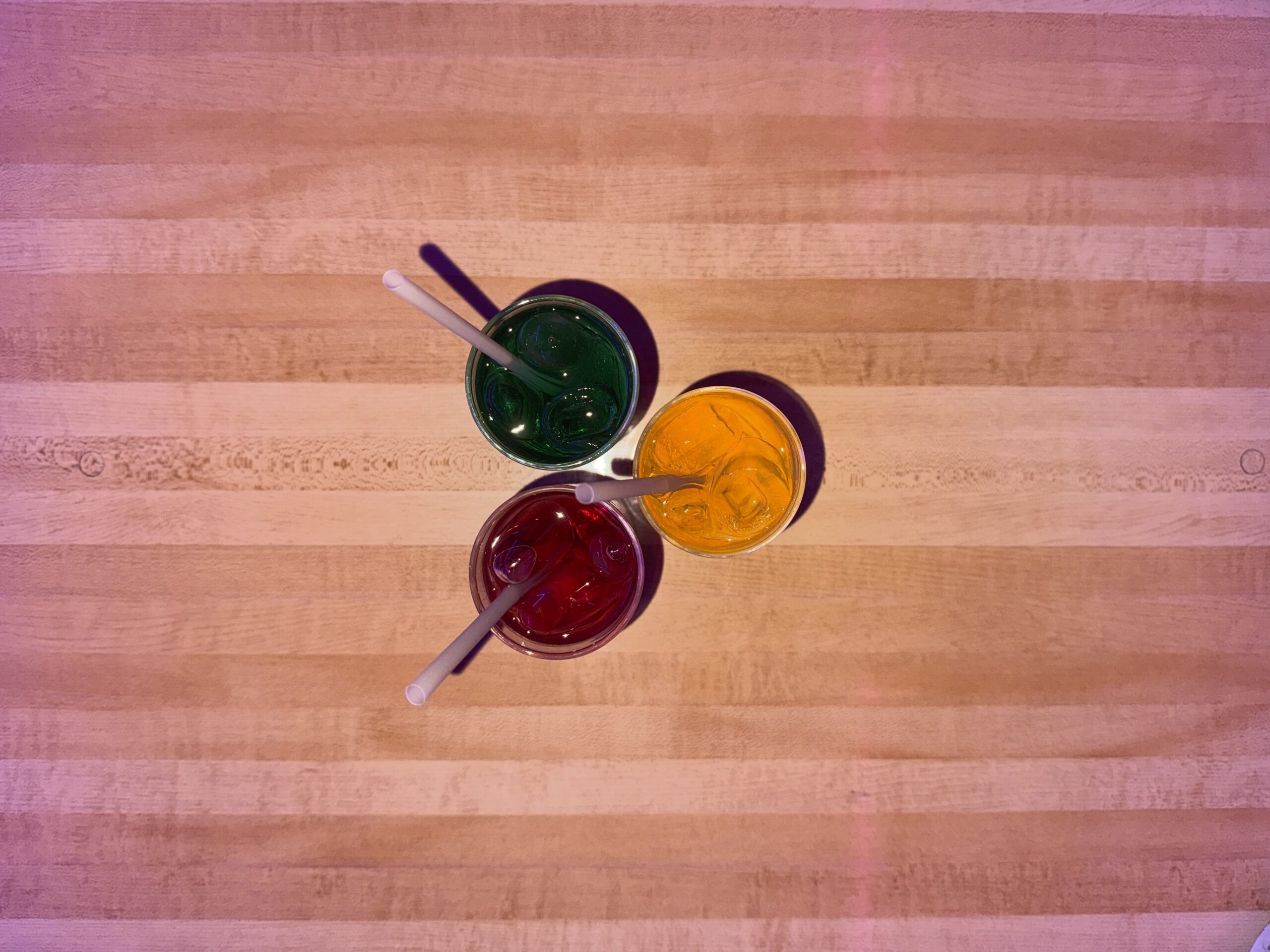 Cocktails et boissons au bar du Bowling du Golfe